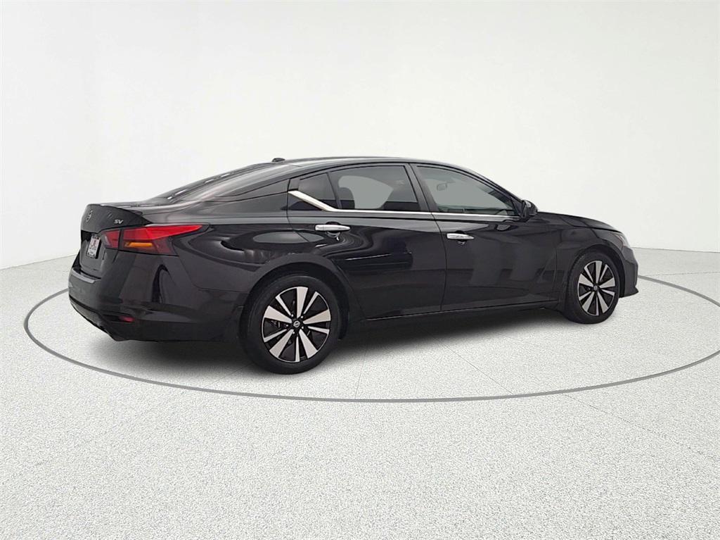 used 2022 Nissan Altima car, priced at $15,999