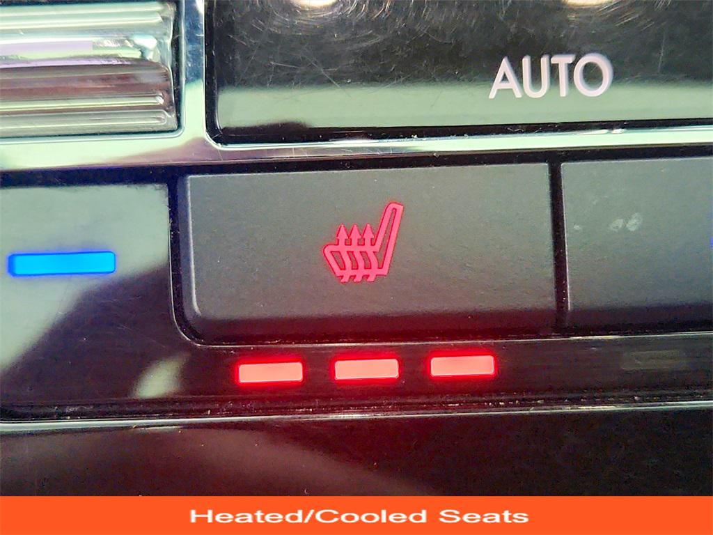 used 2021 Lincoln Navigator car, priced at $39,399