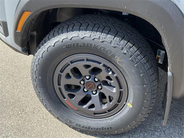new 2025 Nissan Frontier car, priced at $38,477