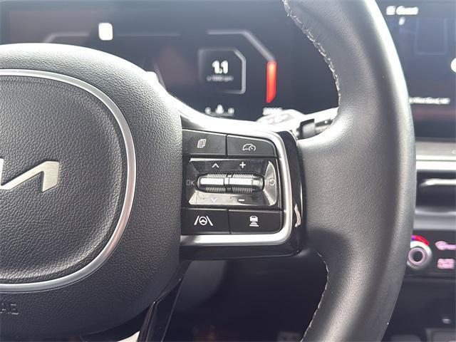 used 2024 Kia Sorento car, priced at $32,878
