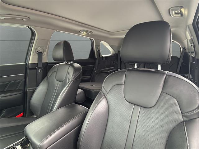 used 2024 Kia Sorento car, priced at $32,878