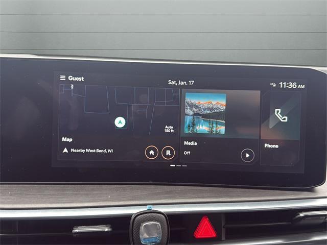 used 2024 Kia Sorento car, priced at $32,878