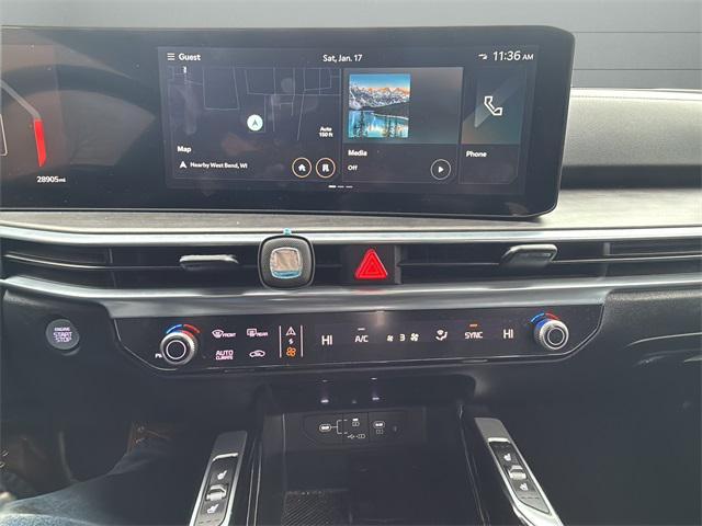 used 2024 Kia Sorento car, priced at $32,878