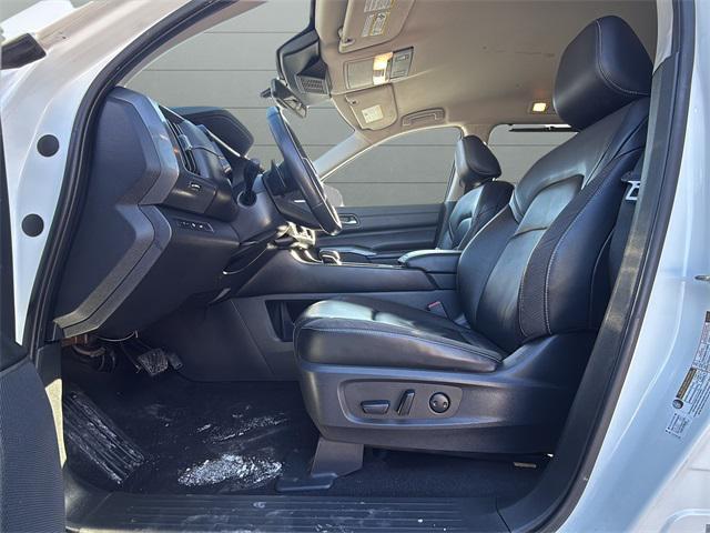 used 2023 Nissan Pathfinder car, priced at $26,640