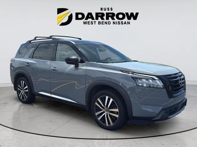 used 2024 Nissan Pathfinder car, priced at $35,372