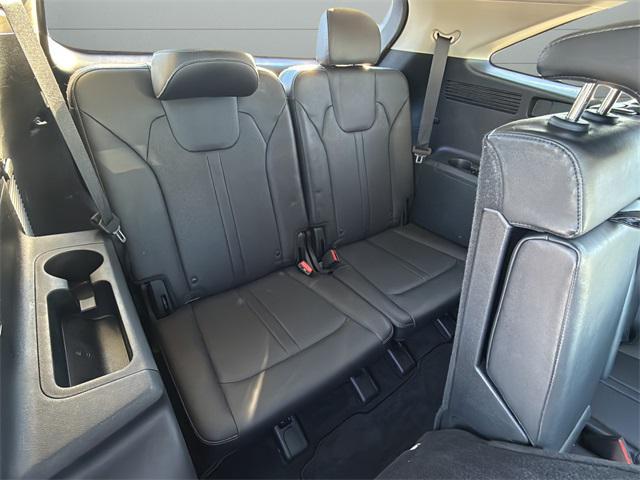 used 2022 Kia Sorento car, priced at $25,370