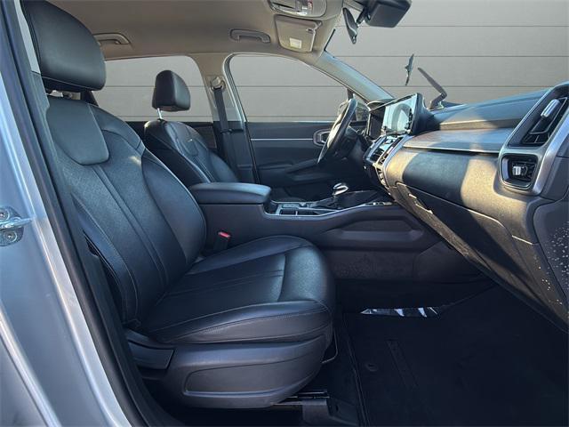 used 2022 Kia Sorento car, priced at $25,370