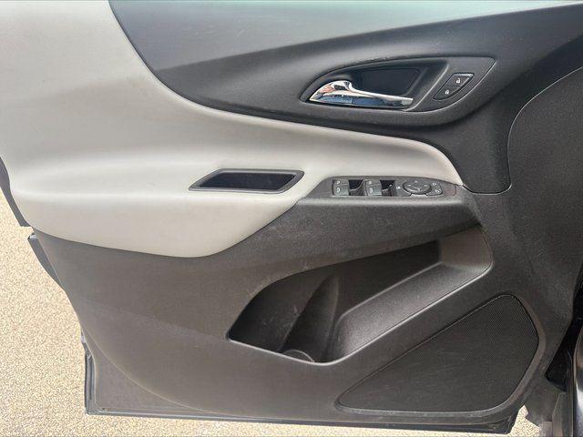 used 2022 Chevrolet Equinox car, priced at $17,917