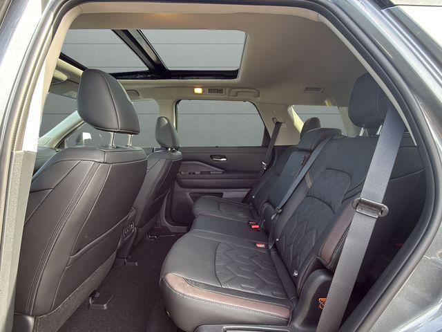 new 2026 Nissan Pathfinder car, priced at $47,797
