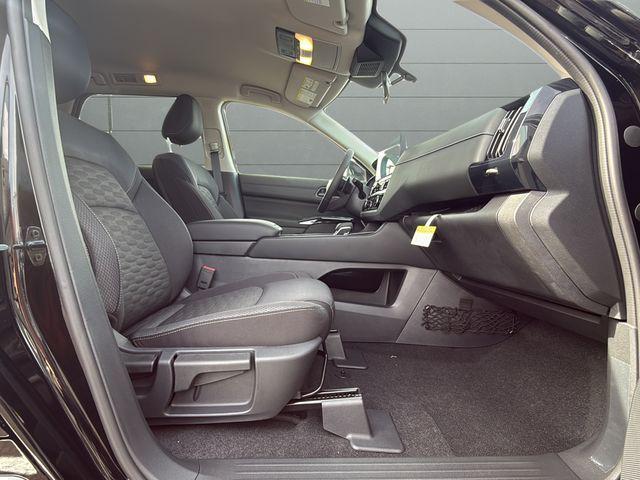 new 2026 Nissan Pathfinder car, priced at $40,337