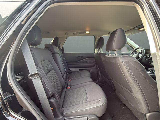 new 2026 Nissan Pathfinder car, priced at $40,337