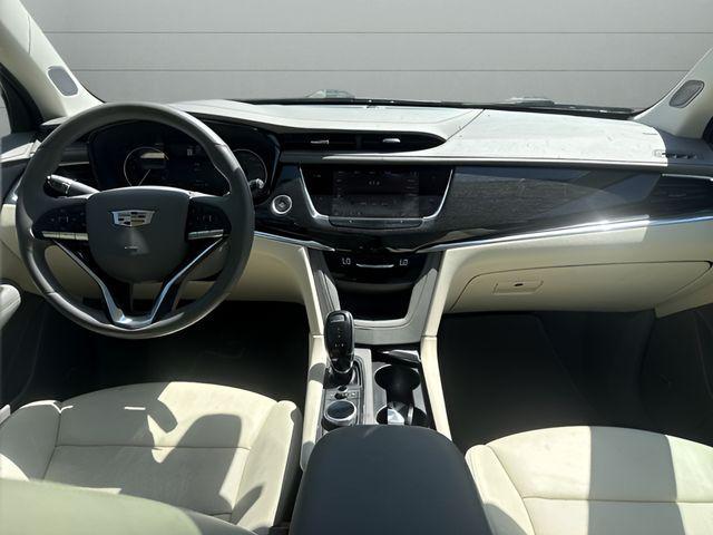 used 2023 Cadillac XT6 car, priced at $34,903
