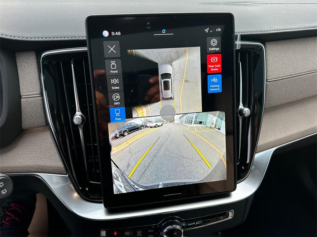 new 2026 Volvo XC90 Plug-In Hybrid car, priced at $77,445