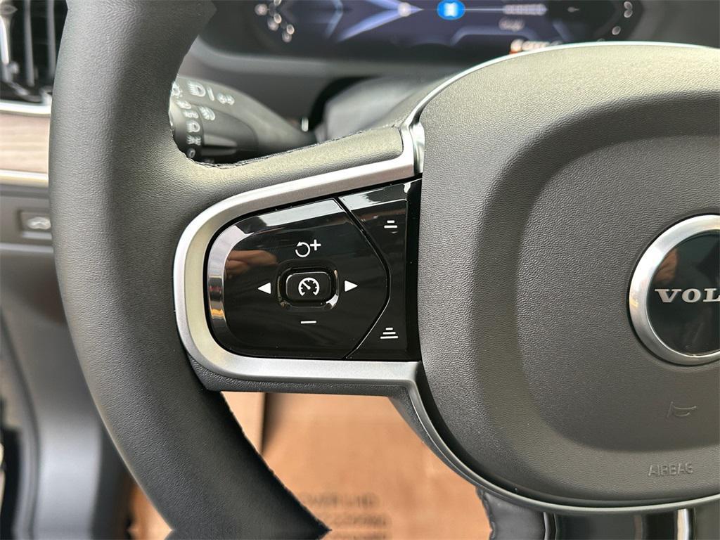 new 2026 Volvo XC90 Plug-In Hybrid car, priced at $77,445