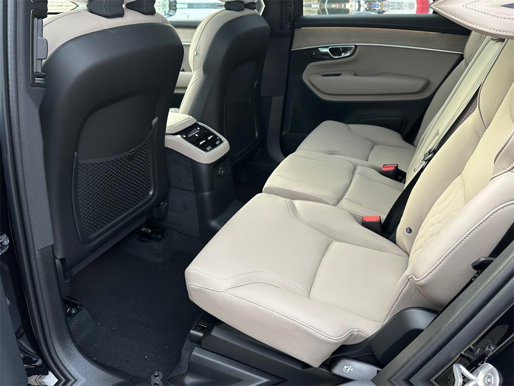 new 2026 Volvo XC90 Plug-In Hybrid car, priced at $77,445