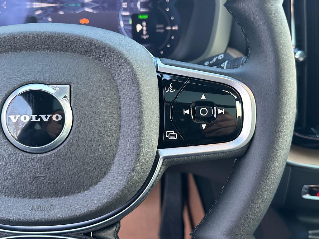 new 2026 Volvo XC60 Plug-In Hybrid car, priced at $60,695