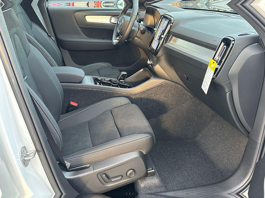 new 2026 Volvo XC40 car, priced at $54,723