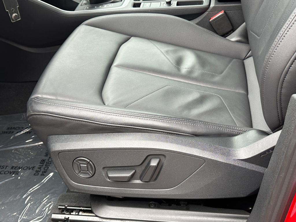 used 2025 Audi Q3 car, priced at $29,400