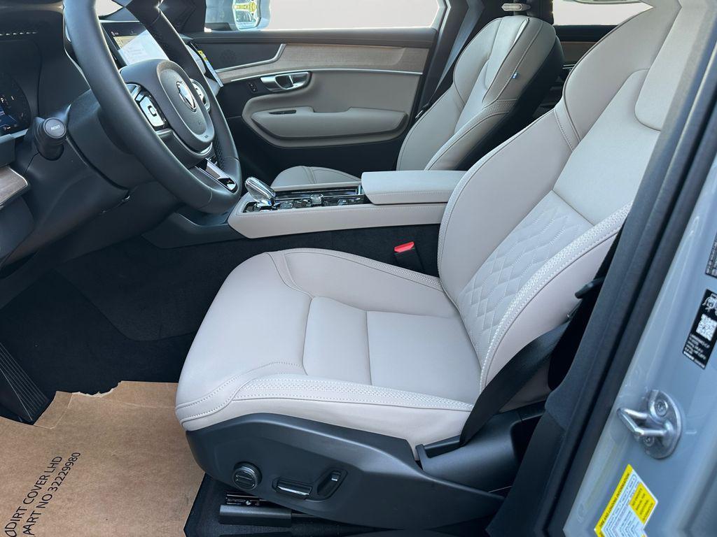 new 2026 Volvo XC90 car, priced at $72,123