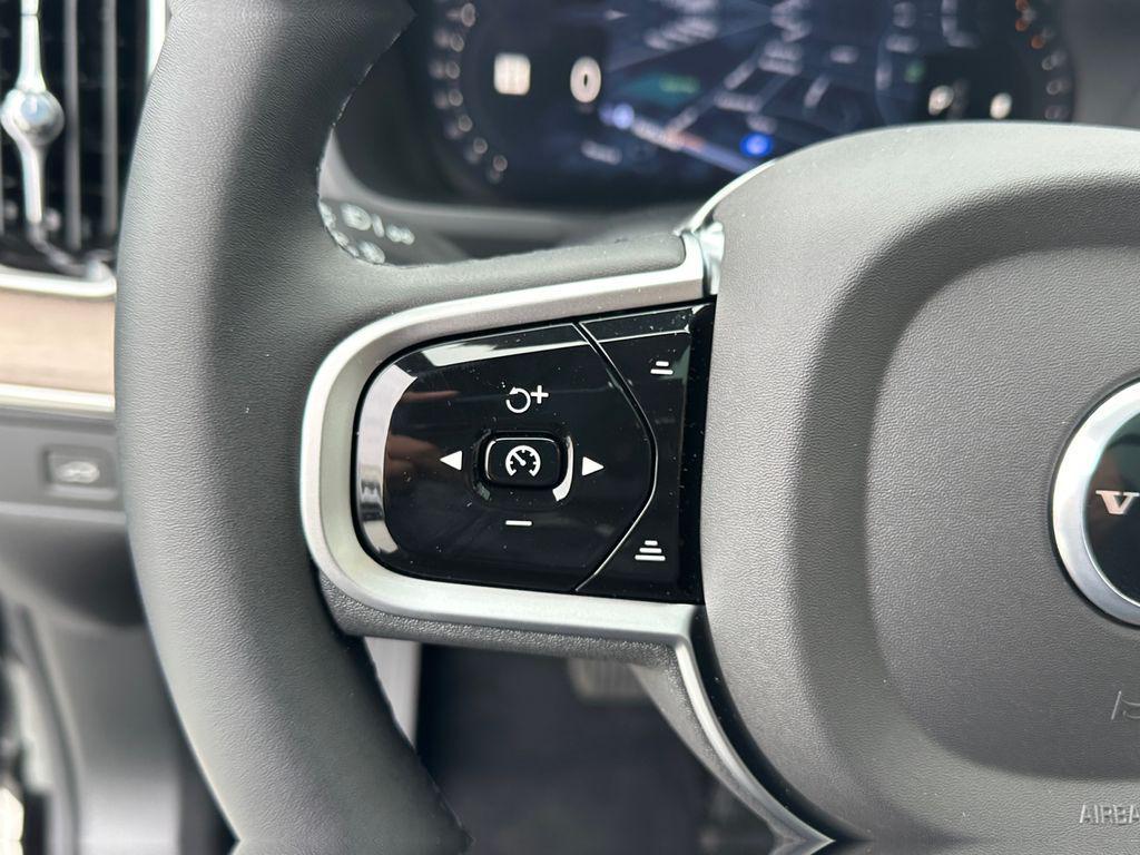 new 2026 Volvo XC90 car, priced at $70,525