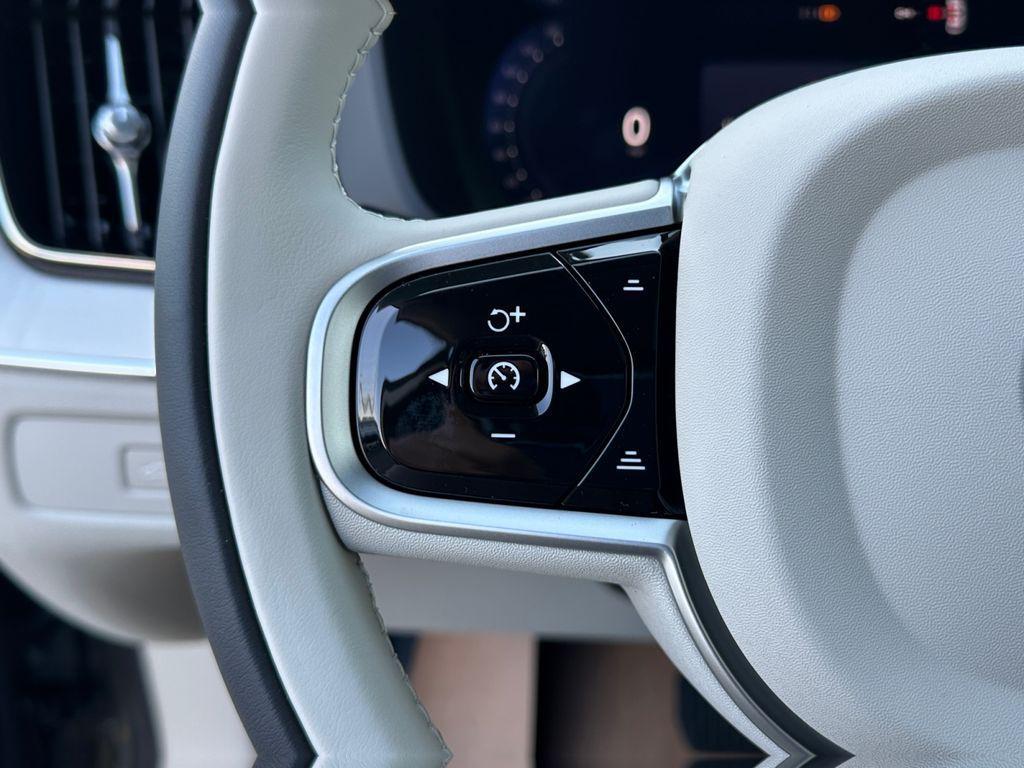new 2026 Volvo XC60 Plug-In Hybrid car, priced at $74,673