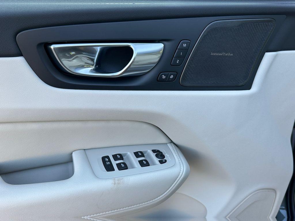 new 2026 Volvo XC60 Plug-In Hybrid car, priced at $74,673