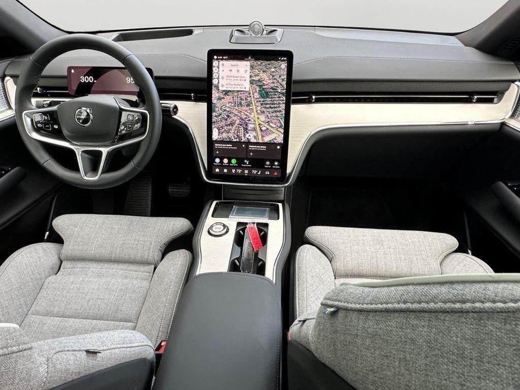 new 2025 Volvo EX90 car, priced at $89,585