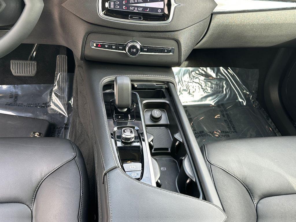 used 2023 Volvo XC90 car, priced at $34,500