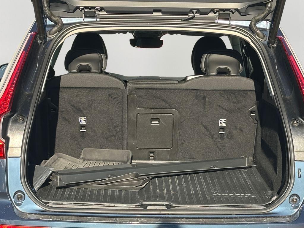 used 2023 Volvo XC60 car, priced at $27,980