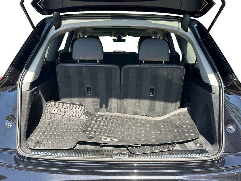 used 2019 Audi Q7 car, priced at $21,840
