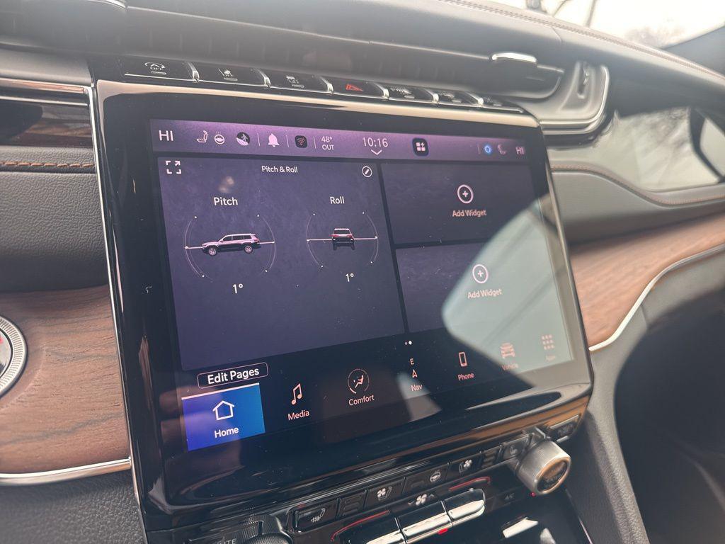 used 2025 Jeep Grand Cherokee L car, priced at $51,700