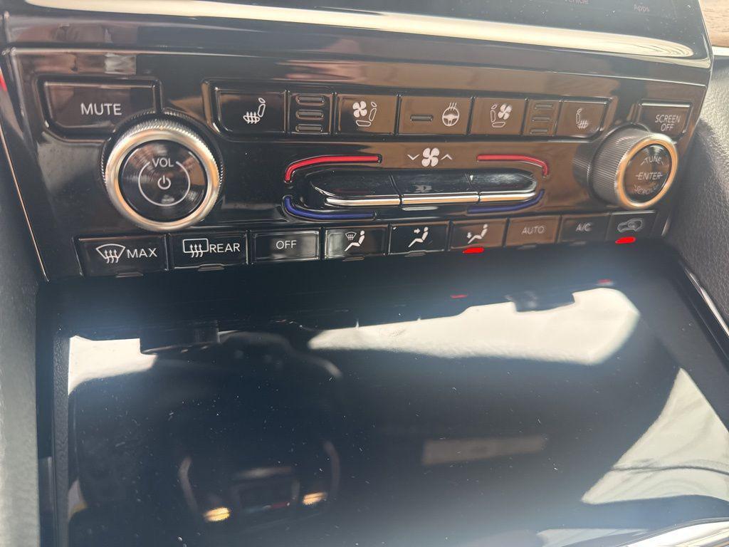 used 2025 Jeep Grand Cherokee L car, priced at $51,700