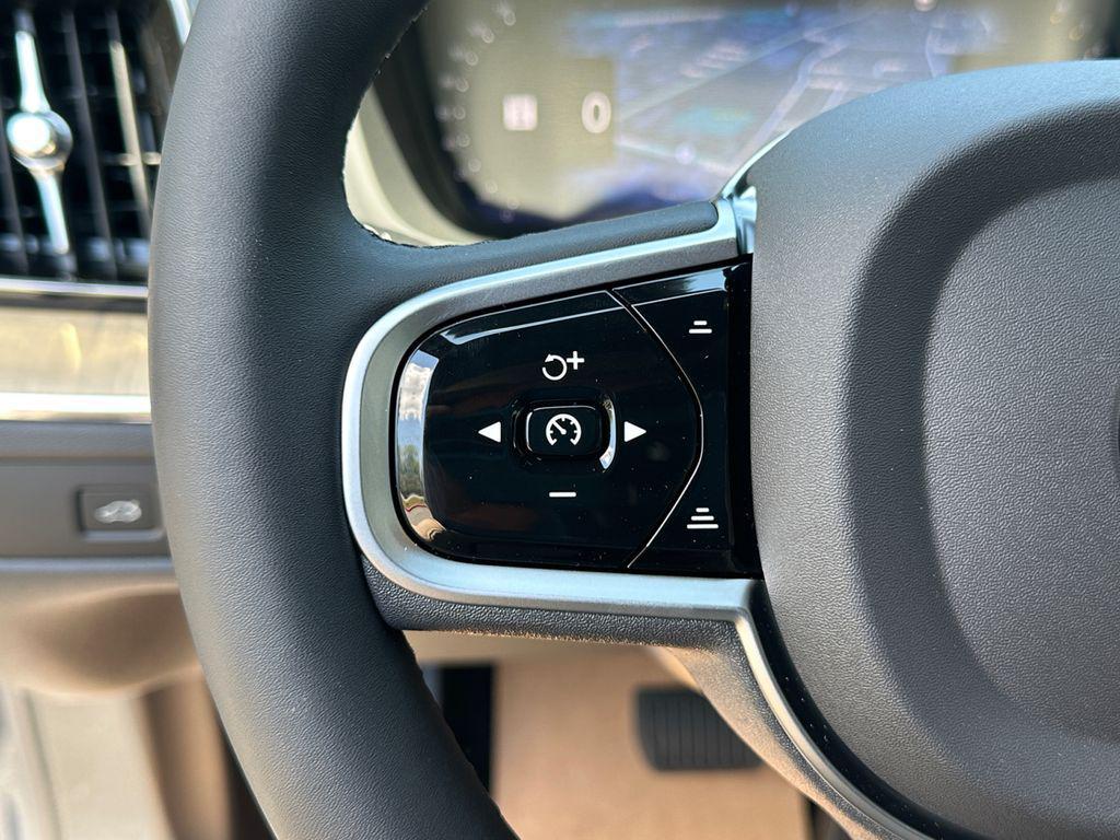 new 2026 Volvo XC60 car, priced at $57,423