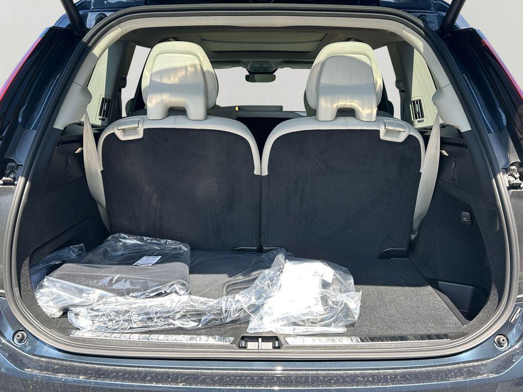 new 2026 Volvo XC90 Plug-In Hybrid car, priced at $85,773