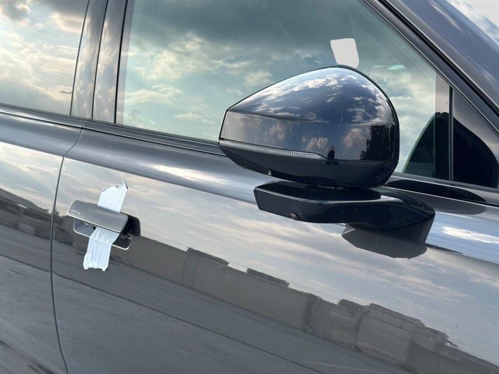 new 2025 Volvo EX90 car, priced at $82,390