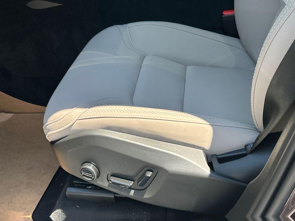 new 2026 Volvo XC60 Plug-In Hybrid car, priced at $68,913