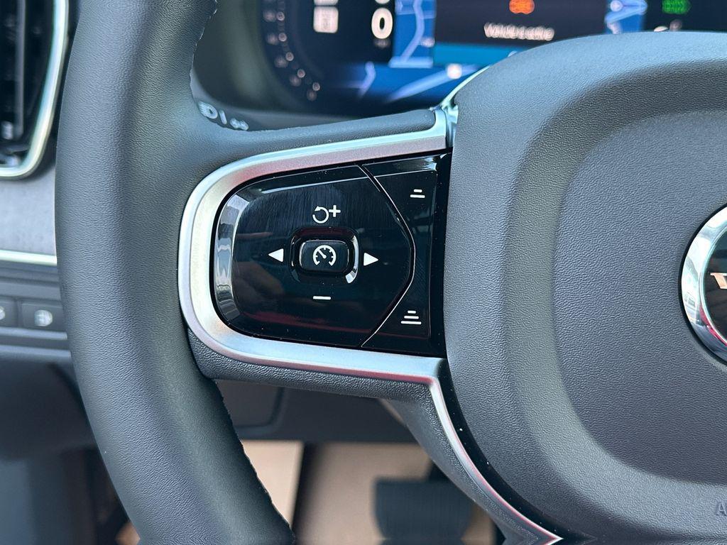 new 2026 Volvo XC90 Plug-In Hybrid car, priced at $86,273