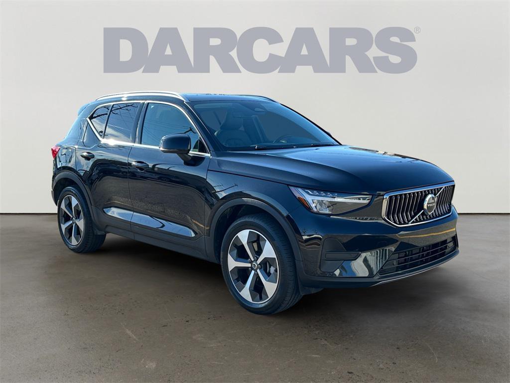 used 2025 Volvo XC40 car, priced at $28,092
