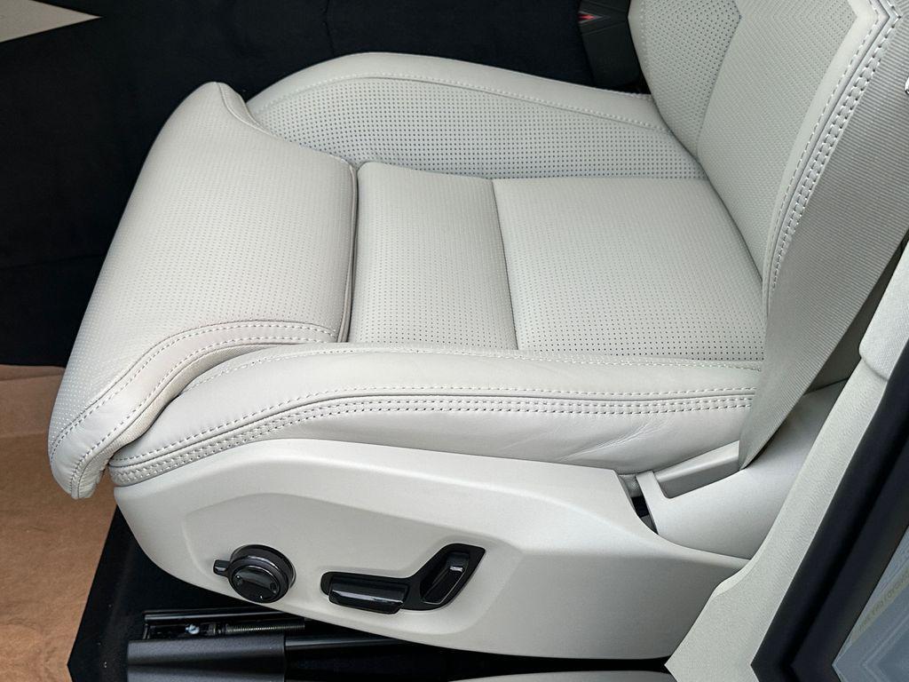 new 2026 Volvo XC60 car, priced at $64,044