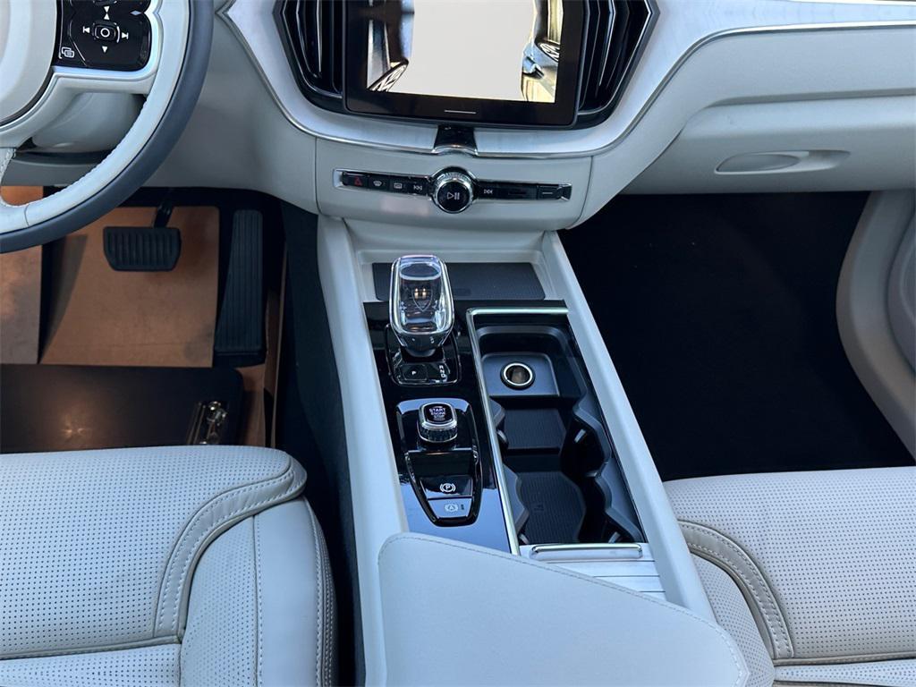 new 2026 Volvo XC60 car, priced at $60,295