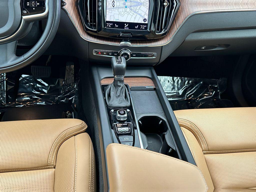 used 2021 Volvo XC60 car, priced at $26,489