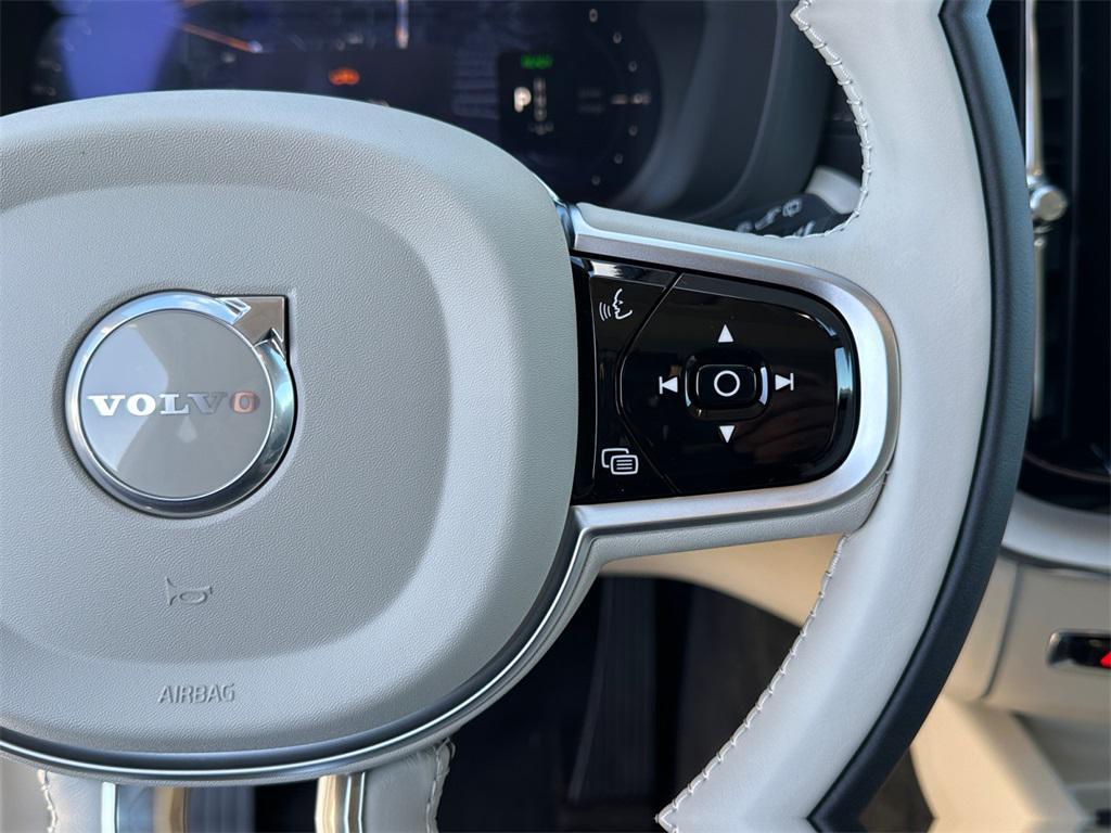 new 2026 Volvo XC60 Plug-In Hybrid car, priced at $72,395