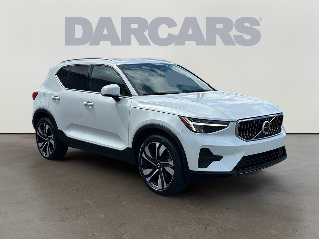 used 2025 Volvo XC40 car, priced at $28,497