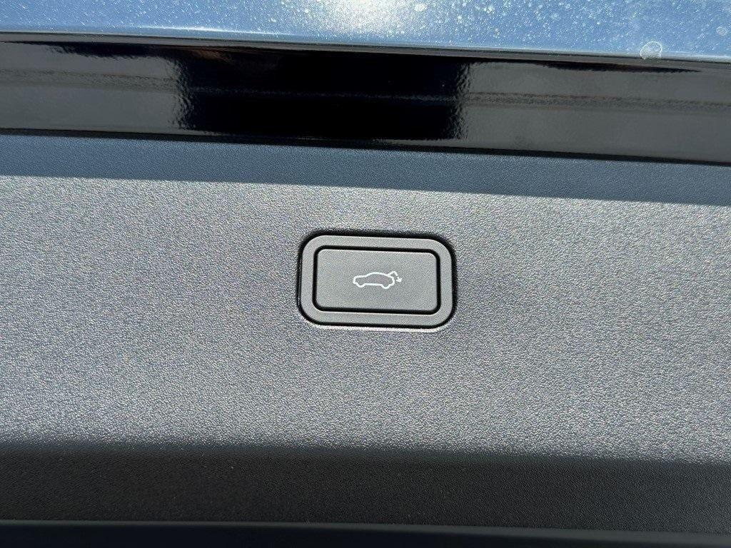 new 2025 Volvo EX30 car, priced at $46,695