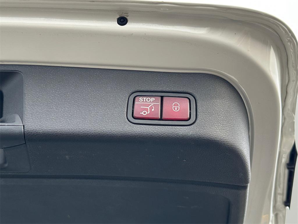 used 2017 Mercedes-Benz GLE 350 car, priced at $13,980