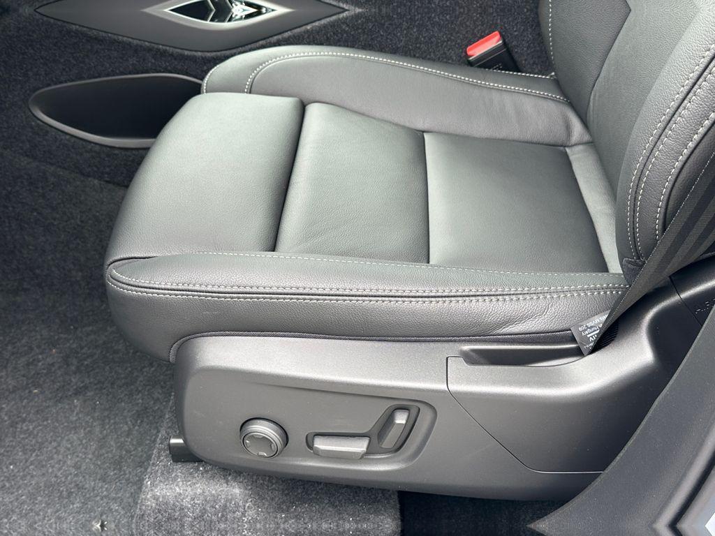 new 2026 Volvo XC40 car, priced at $46,595