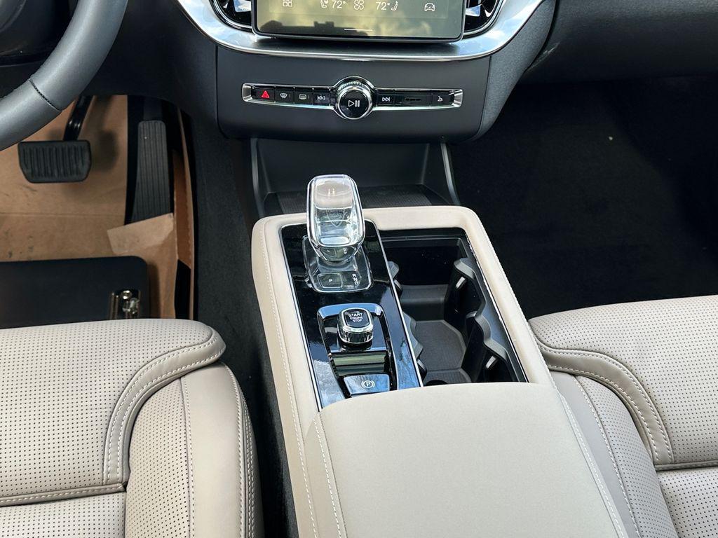 new 2026 Volvo XC90 car, priced at $71,645