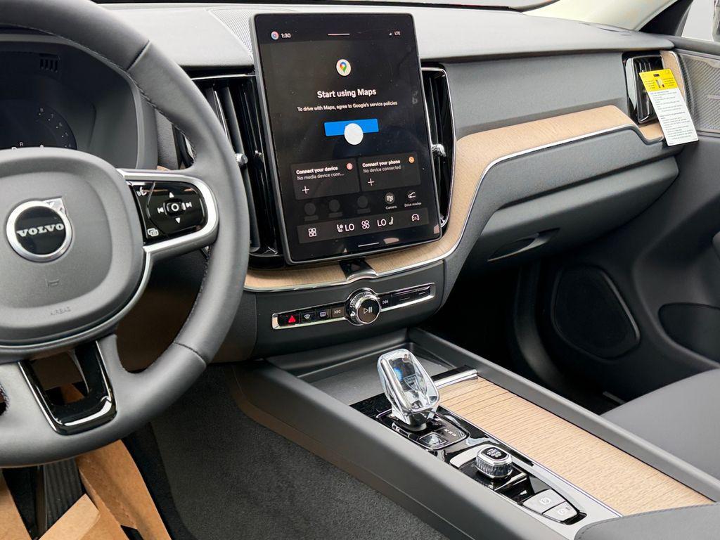 new 2026 Volvo XC60 car, priced at $59,023