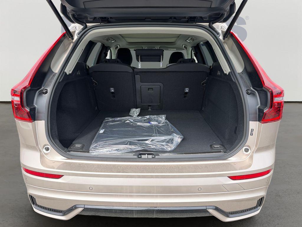 new 2026 Volvo XC60 car, priced at $59,023
