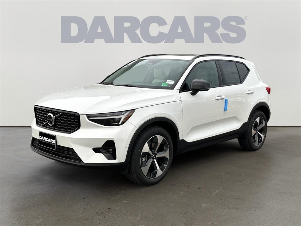 new 2026 Volvo XC40 car